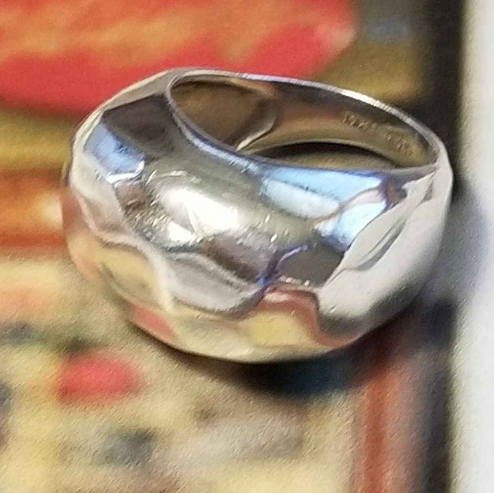 Silpada Sterling Silver Hammered Ring